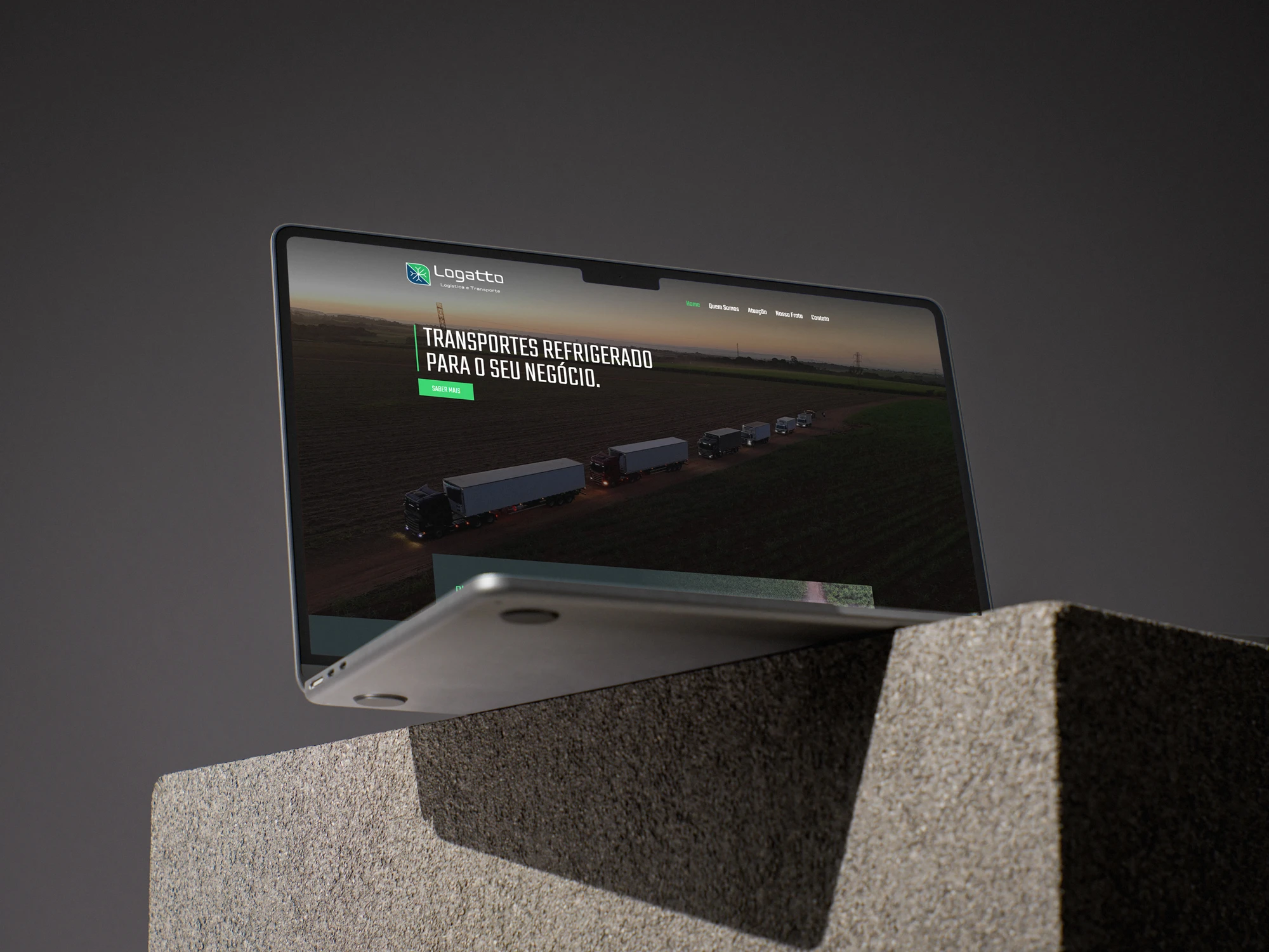 Site Logatto Transportes, com design e desenvolvimento por Danilo Fernandes.